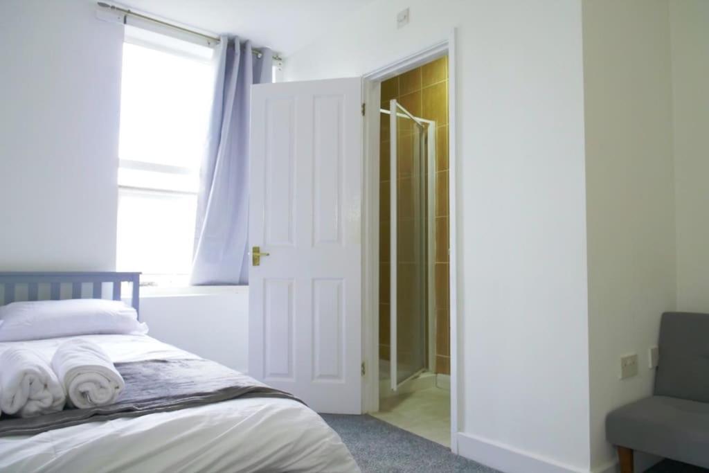 Discover Your Cozy Haven A Perfect Studio Getaway Leamington Spa Buitenkant foto